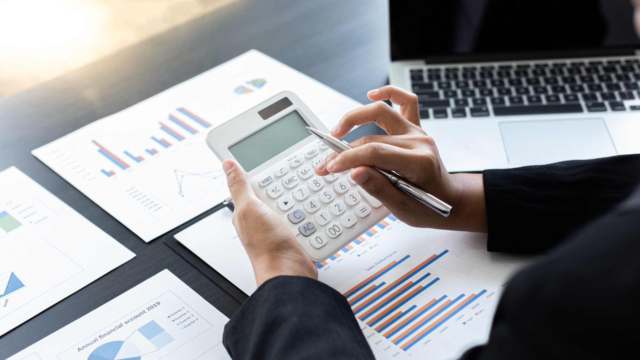 How Remanufactured Compressors Help Your Budget